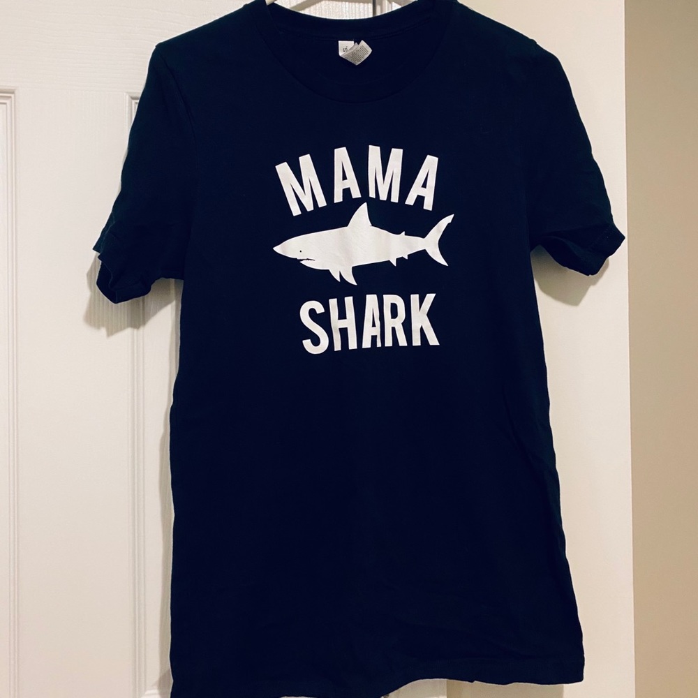 Mama Shark - Baby Shark Shirt
